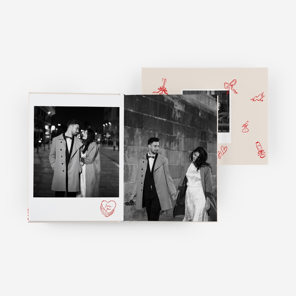 Álbum Love in a Polaroid 4